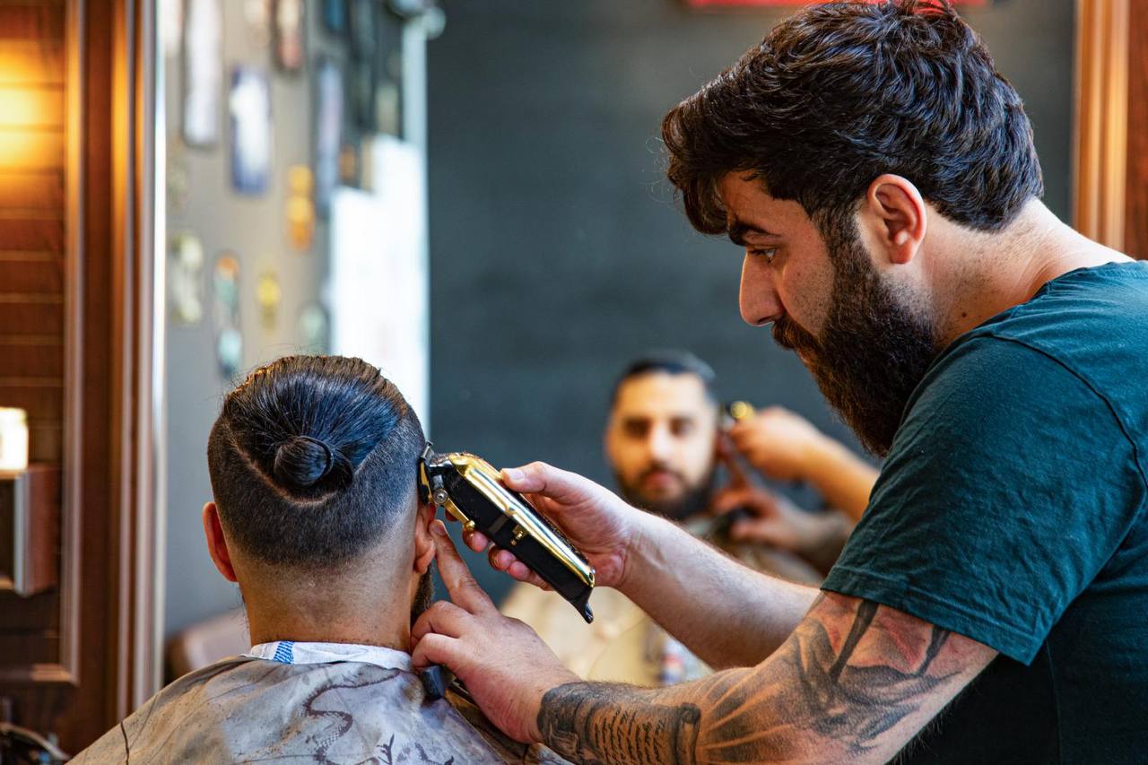 Barber klipper kunde